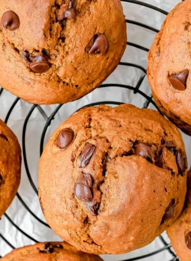 Cozy pumpkin protein muffins with warm spices and pumpkin puree