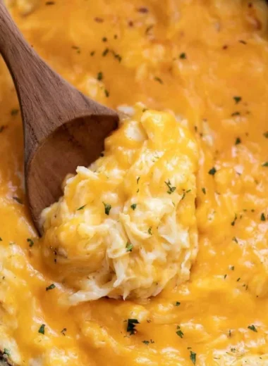 Delicious crockpot cheesy potatoes side dish
