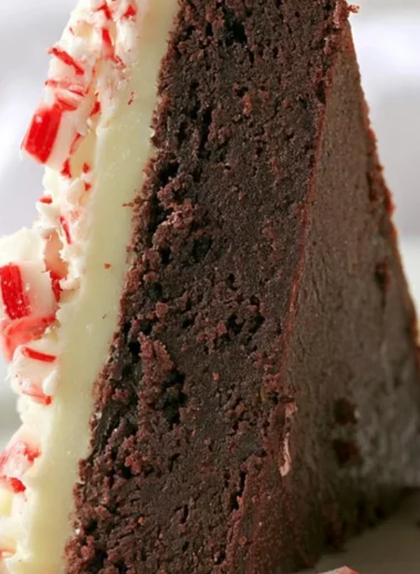 Delicious peppermint bark brownies topped with crushed candy canes.